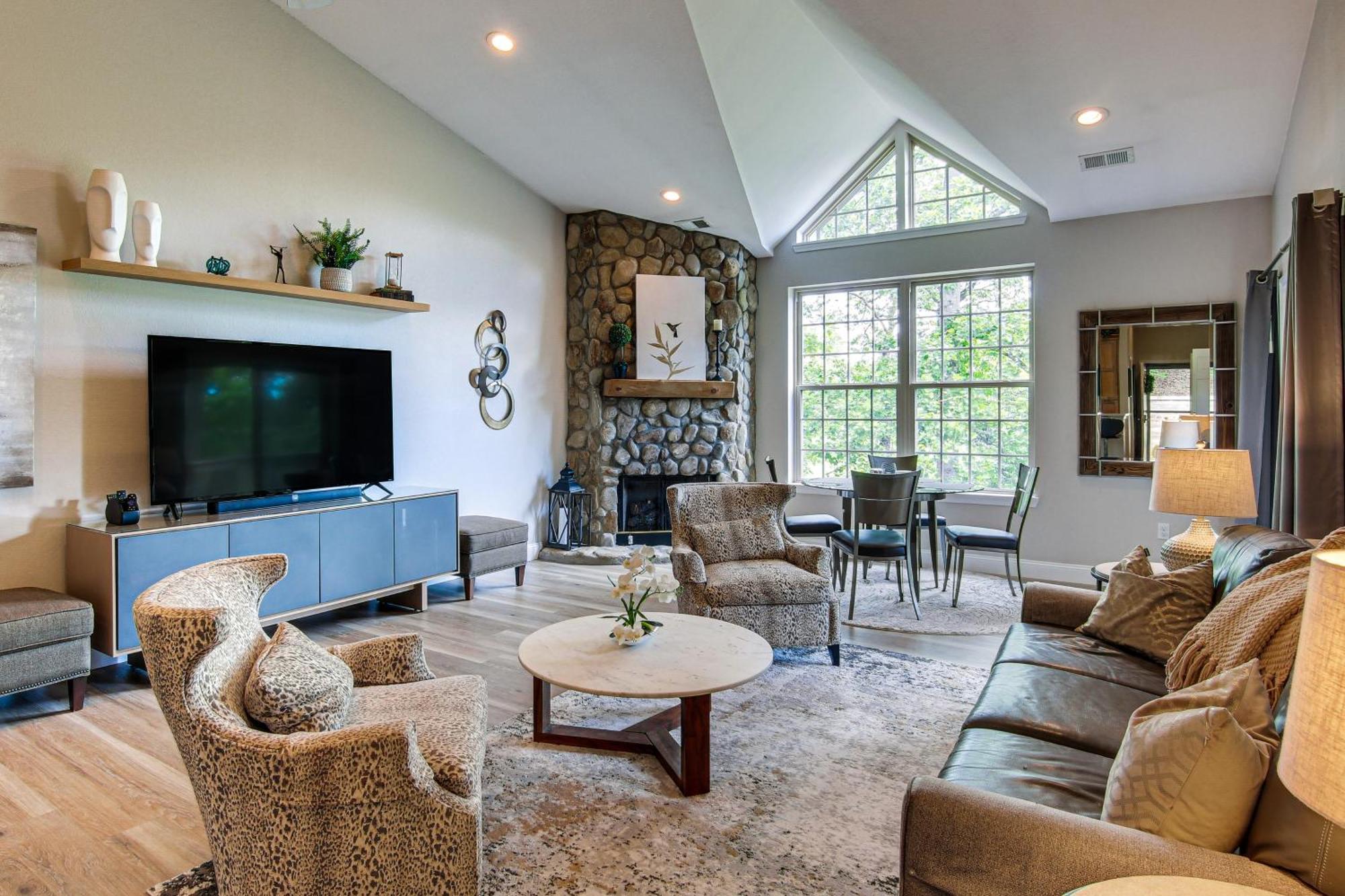 Lake Lure Condo With Resort Pool And Beach Access! Exteriér fotografie